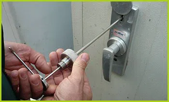 Expert Locksmith Services Anaheim, CA 714-923-1201 Expert Locksmith Services Anaheim, CA 714-923-1201 - 15-emergency-locksmiths