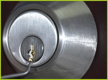 Expert Locksmith Services Anaheim, CA 714-923-1201 - 7-broken-key